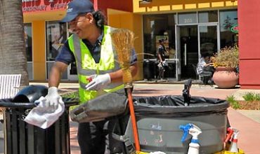 Experienced day porter cleaning services in Los Angeles: Our skilled professionals perform tasks like sweeping debris, disinfecting high-touch areas, emptying trash cans, maintaining communal areas, restocking restroom supplies.